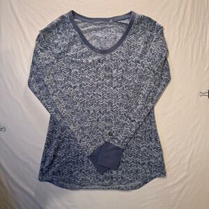 Athleta Long Sleeve Shirt With Thumb Holes And Zip Arm Pocket Small
